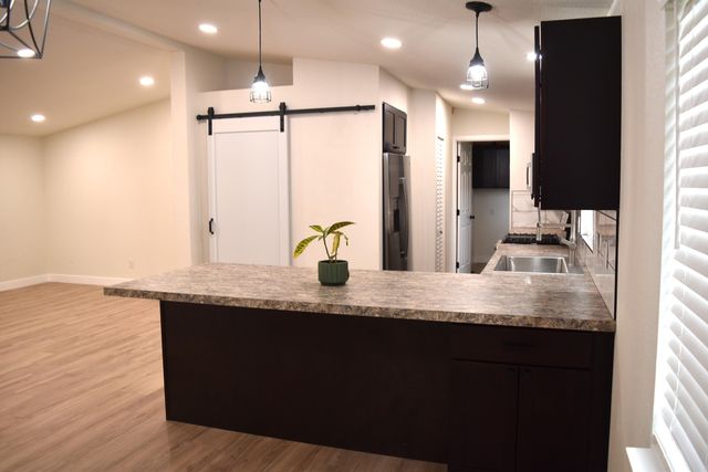 16294 Hawthorne Avenue, Anderson, CA 96007