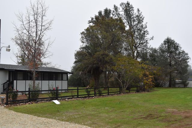 16294 Hawthorne Avenue, Anderson, CA 96007