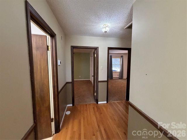 135 Supreme Court 14, Statesville, NC 28677