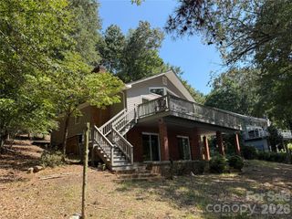 135 Supreme Court 14, Statesville, NC 28677