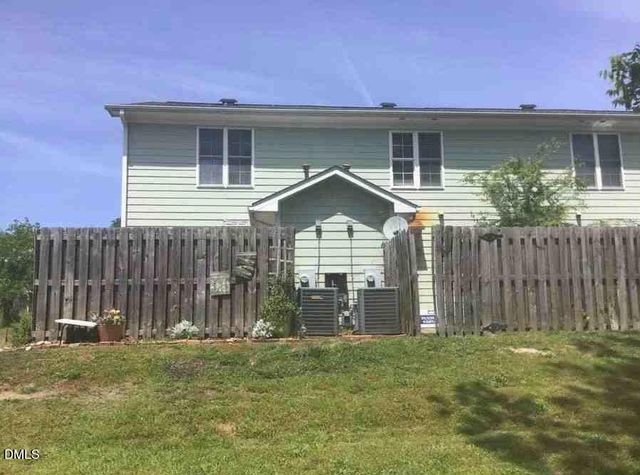 841 Capitol Pear Lane, Fayetteville, NC 28301