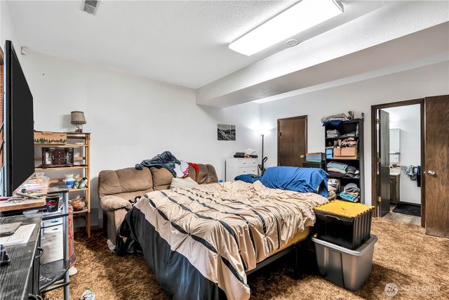 214 Inglewood Drive, Longview, WA 98632