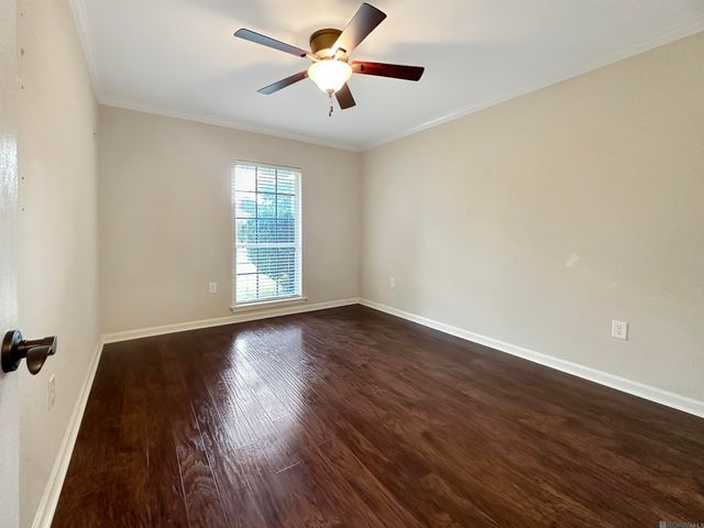 9537 Kevel Dr, Baton Rouge, LA 70810