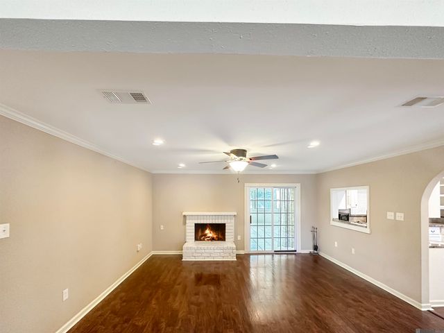 9537 Kevel Dr, Baton Rouge, LA 70810