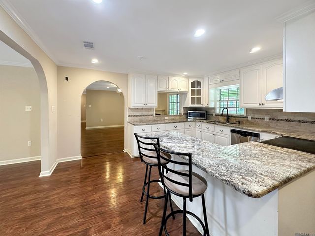 9537 Kevel Dr, Baton Rouge, LA 70810