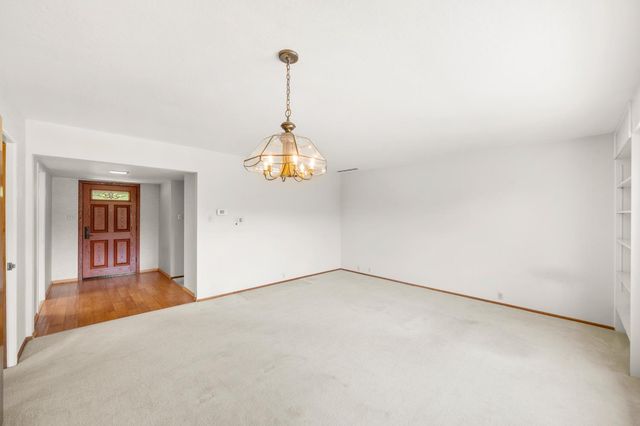4316 Engle Rd, Sacramento, CA 95821