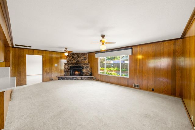 4316 Engle Rd, Sacramento, CA 95821