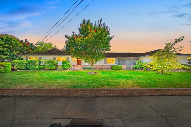 4316 Engle Rd, Sacramento, CA 95821