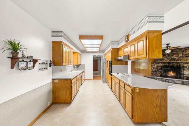 4316 Engle Rd, Sacramento, CA 95821