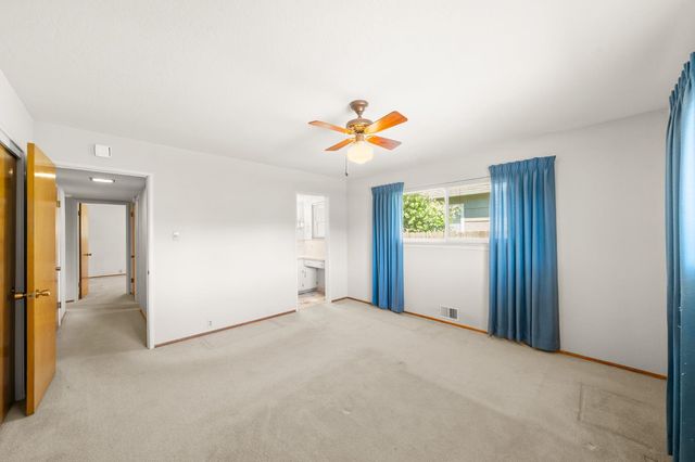 4316 Engle Rd, Sacramento, CA 95821