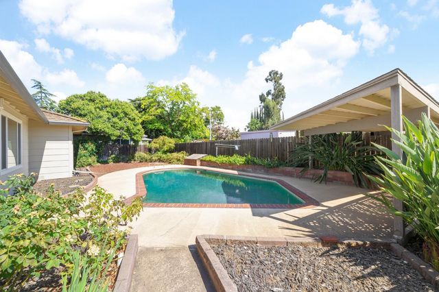 4316 Engle Rd, Sacramento, CA 95821