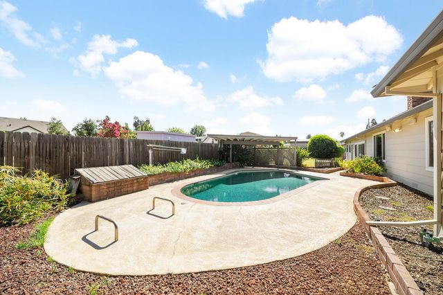 4316 Engle Rd, Sacramento, CA 95821