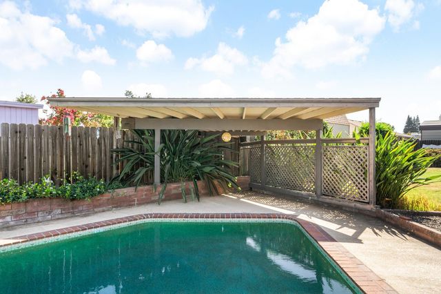 4316 Engle Rd, Sacramento, CA 95821