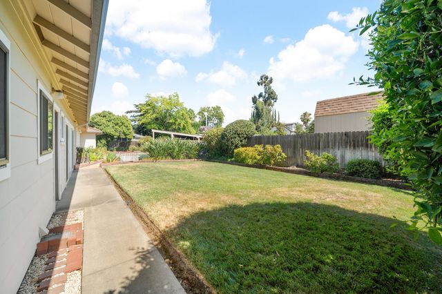 4316 Engle Rd, Sacramento, CA 95821