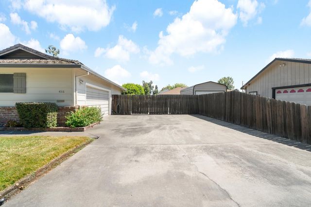 4316 Engle Rd, Sacramento, CA 95821