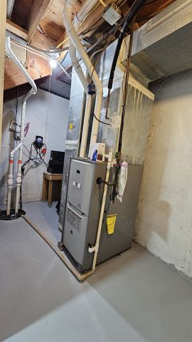 703 Lincoln Street, Harvard, IL 60033