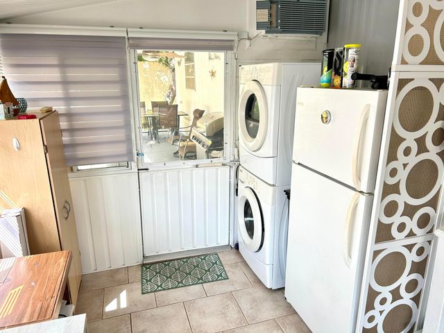 615 Alamanda Lane, Deerfield Beach, FL 33442