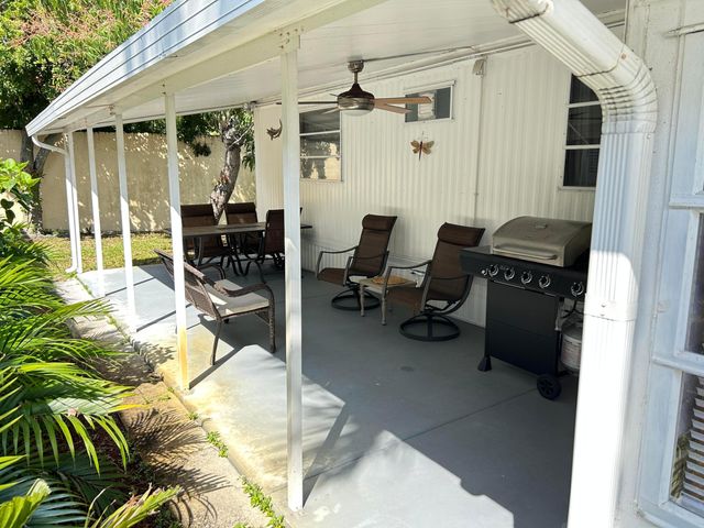 615 Alamanda Lane, Deerfield Beach, FL 33442