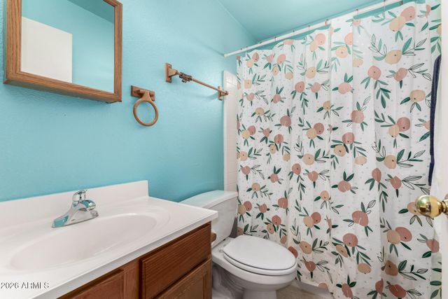 9011 S CALLE BATOUA --, Guadalupe, AZ 85283