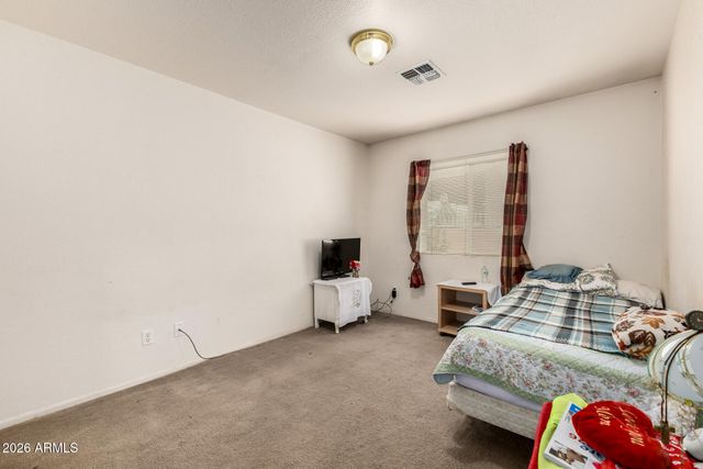 9011 S CALLE BATOUA --, Guadalupe, AZ 85283