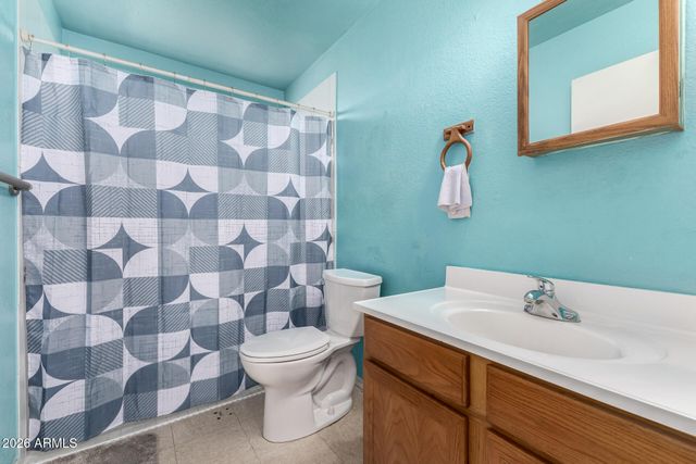 9011 S CALLE BATOUA --, Guadalupe, AZ 85283