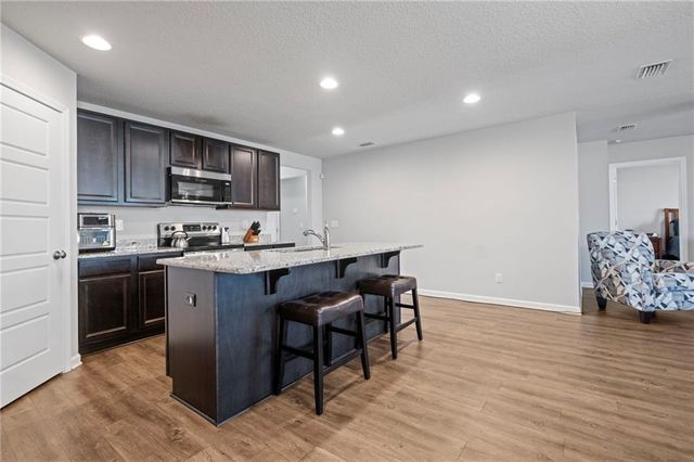 1299 Fairlawn Drive, Semmes, AL 36575