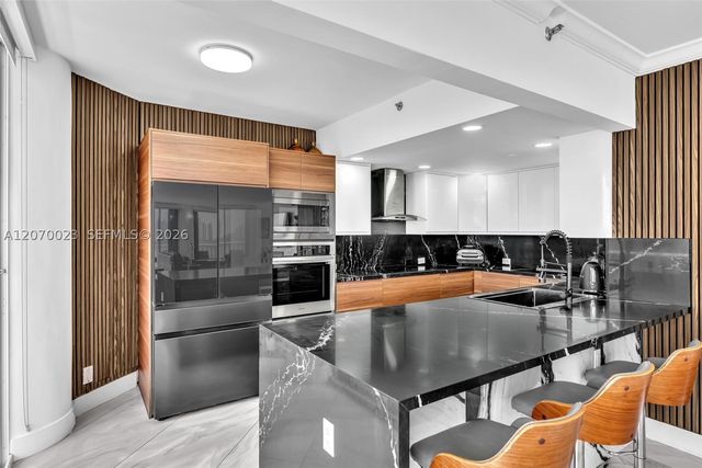 3000 Island Blvd 1106, Aventura, FL 33160