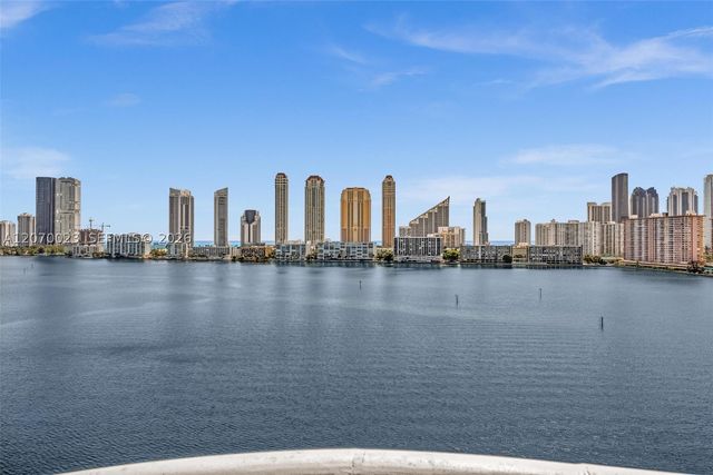 3000 Island Blvd 1106, Aventura, FL 33160