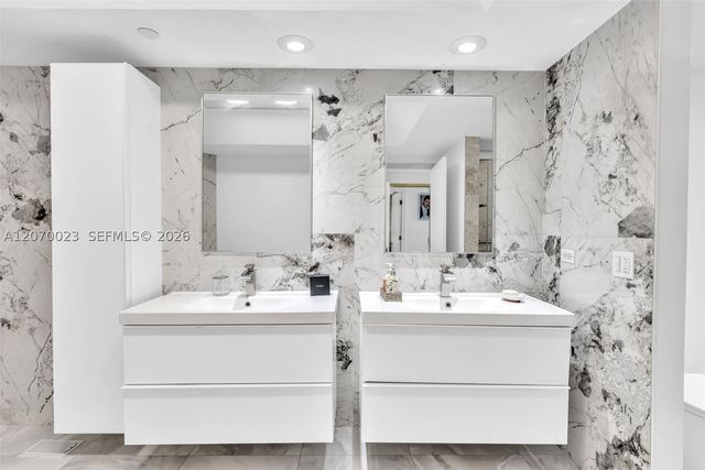 3000 Island Blvd 1106, Aventura, FL 33160