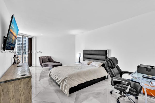 3000 Island Blvd 1106, Aventura, FL 33160