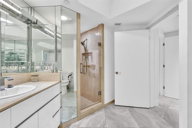 3000 Island Blvd 1106, Aventura, FL 33160