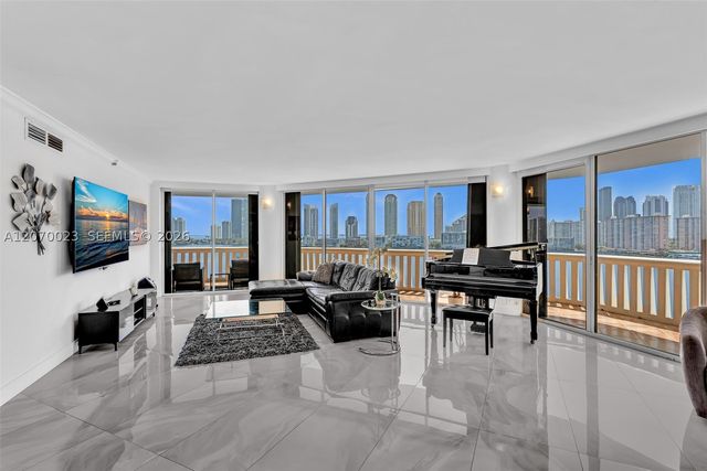 3000 Island Blvd 1106, Aventura, FL 33160