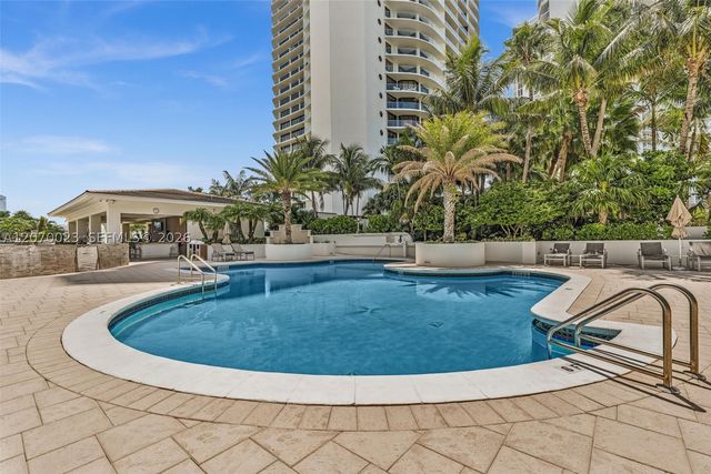 3000 Island Blvd 1106, Aventura, FL 33160