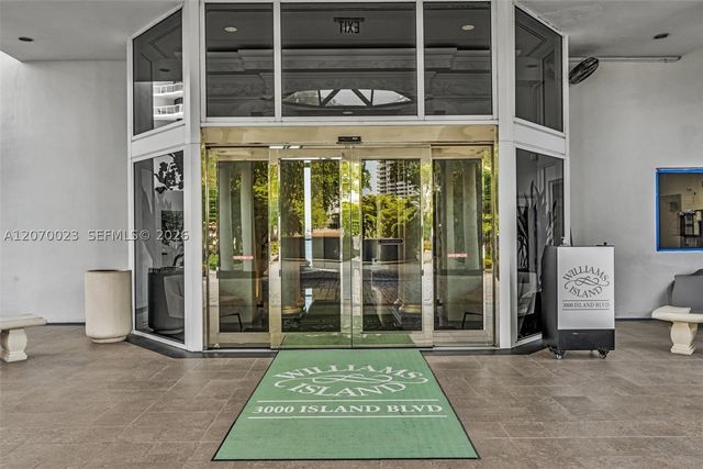 3000 Island Blvd 1106, Aventura, FL 33160