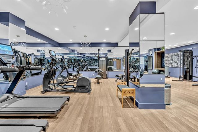3000 Island Blvd 1106, Aventura, FL 33160