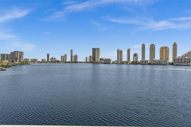 3000 Island Blvd 1106, Aventura, FL 33160