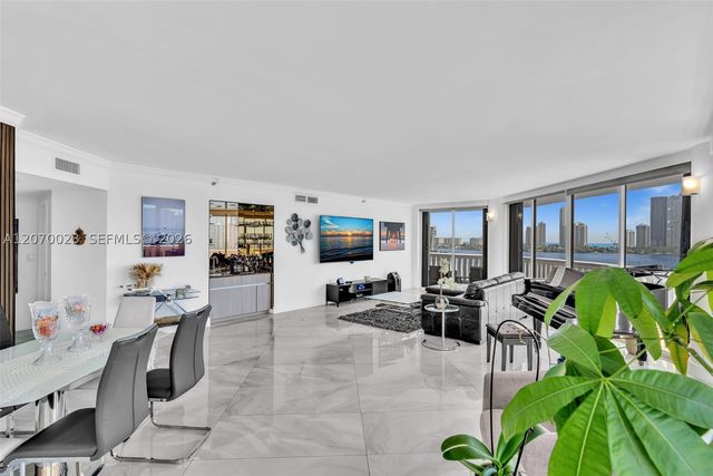 3000 Island Blvd 1106, Aventura, FL 33160