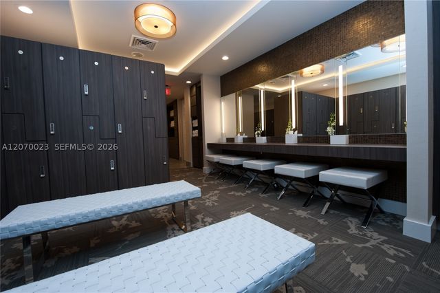 3000 Island Blvd 1106, Aventura, FL 33160