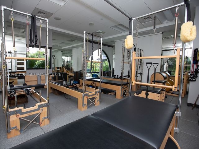 3000 Island Blvd 1106, Aventura, FL 33160