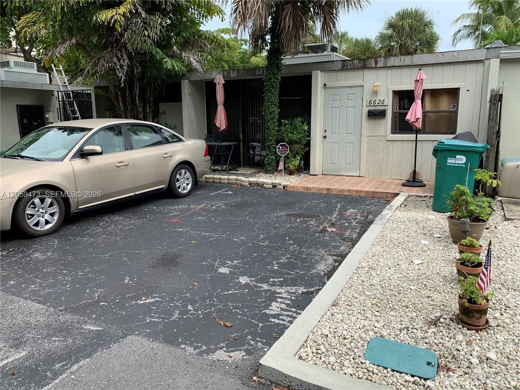 6626 Miami Lakes Dr 6626, Miami Lakes, FL 33014