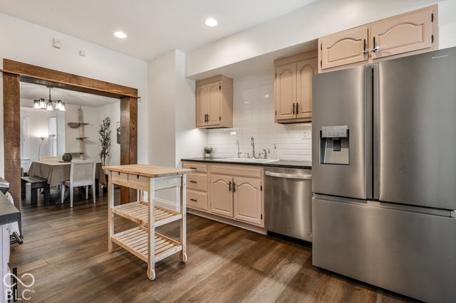 2859 Sutherland Avenue, Indianapolis, IN 46205