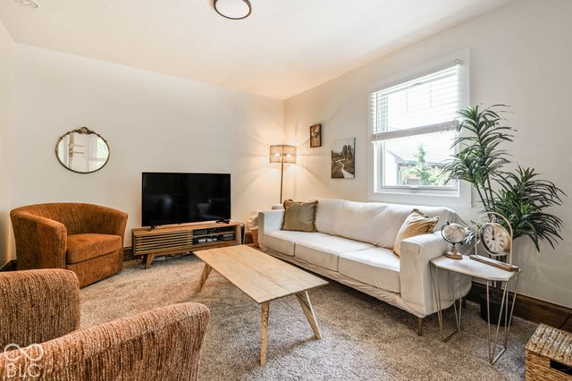 2859 Sutherland Avenue, Indianapolis, IN 46205