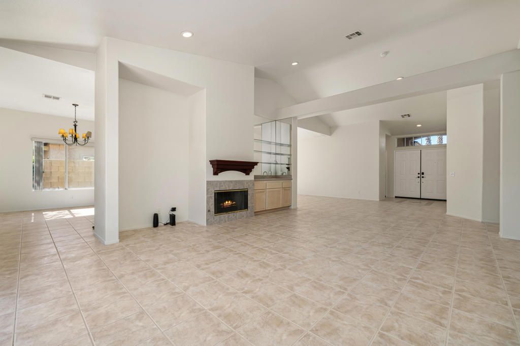 Image 15 of property listing at 78584 Naples Drive, La Quinta, CA 92253
