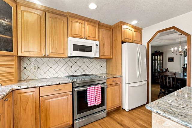 3110 31st Avenue SE, Puyallup, WA 98372