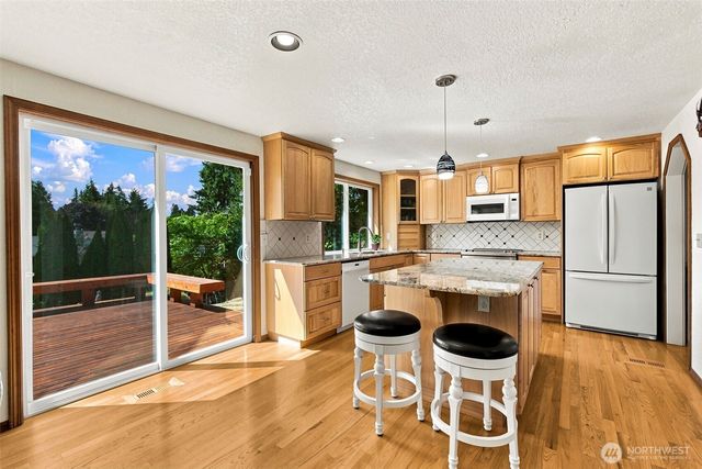 3110 31st Avenue SE, Puyallup, WA 98372
