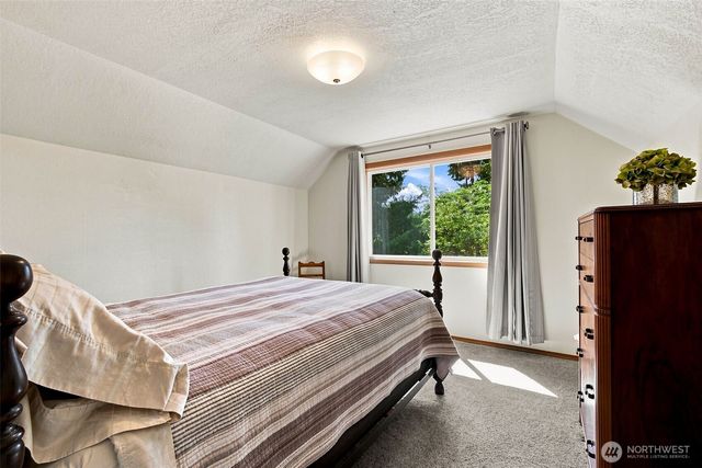 3110 31st Avenue SE, Puyallup, WA 98372