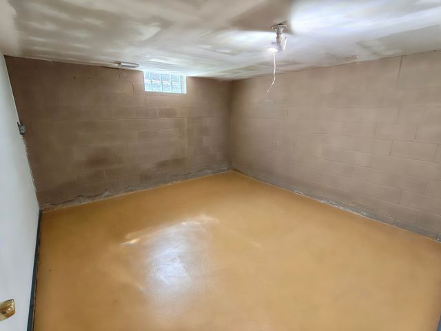 430 E 54th Avenue, Merrillville, IN 46410