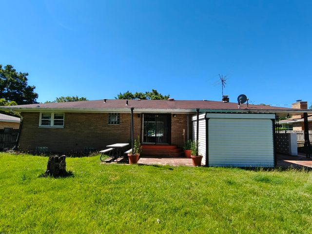 430 E 54th Avenue, Merrillville, IN 46410