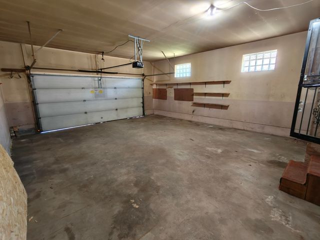 430 E 54th Avenue, Merrillville, IN 46410