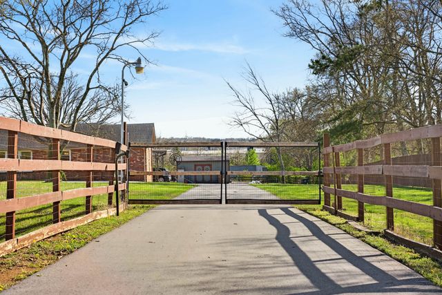 501 Green Ln, Whites Creek, TN 37189